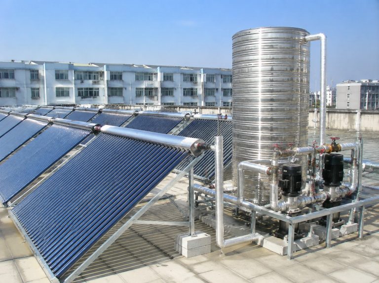 邹平商用大容量真空管太阳能热水系统